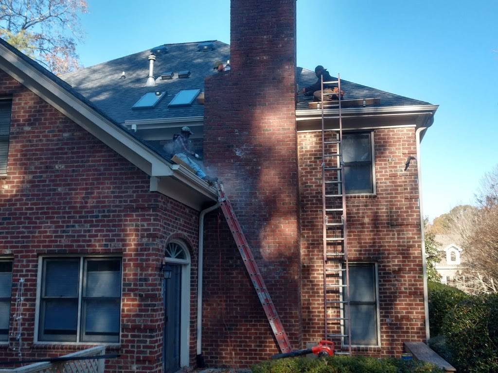 Roofing and Gutters of North Carolina | 4339 Alpine Ln, Liberty, NC 27298, USA | Phone: (919) 672-6504