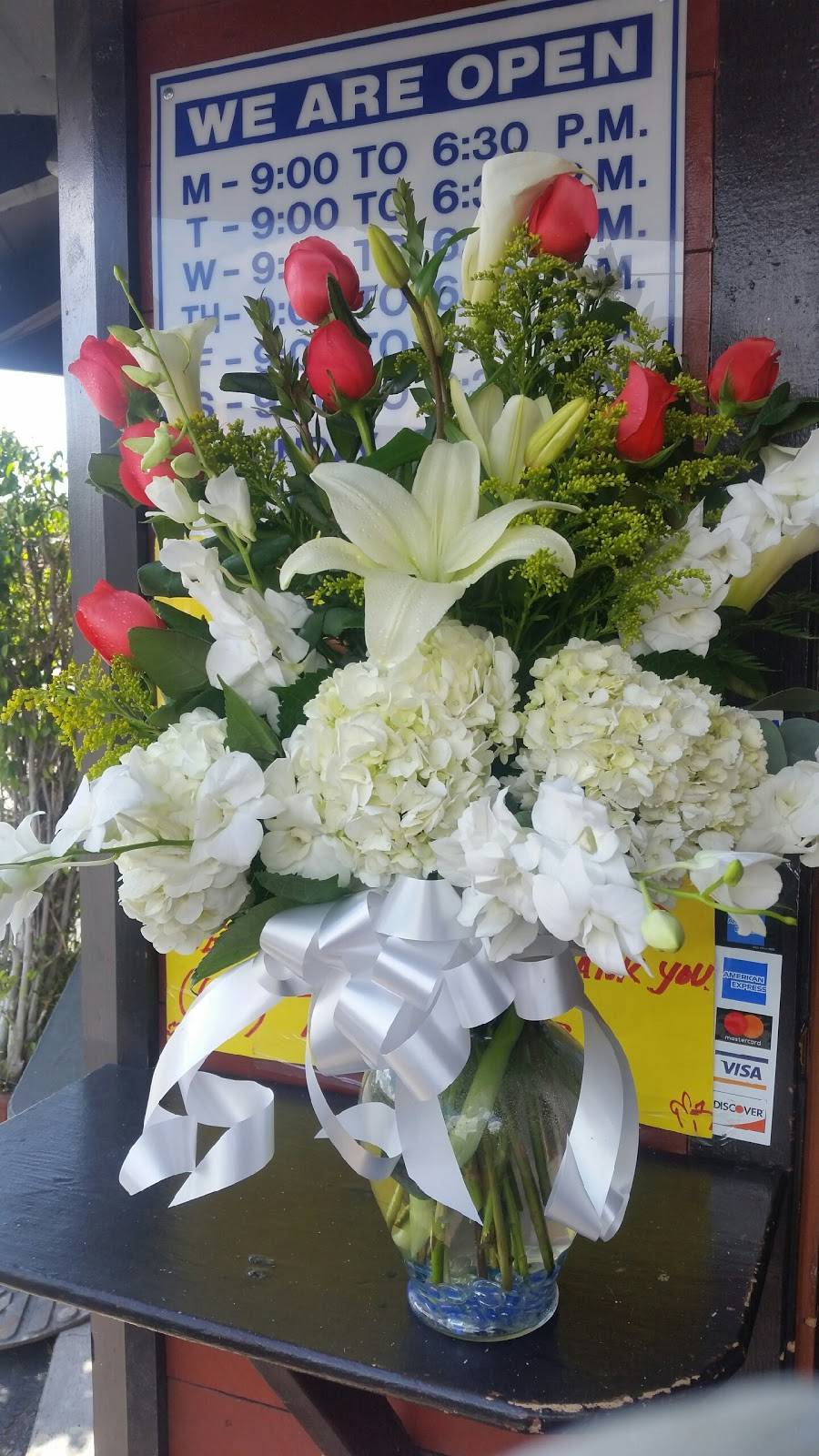 Davids Flowers | 7733 Palm St # 102, Lemon Grove, CA 91945, USA | Phone: (619) 464-5512
