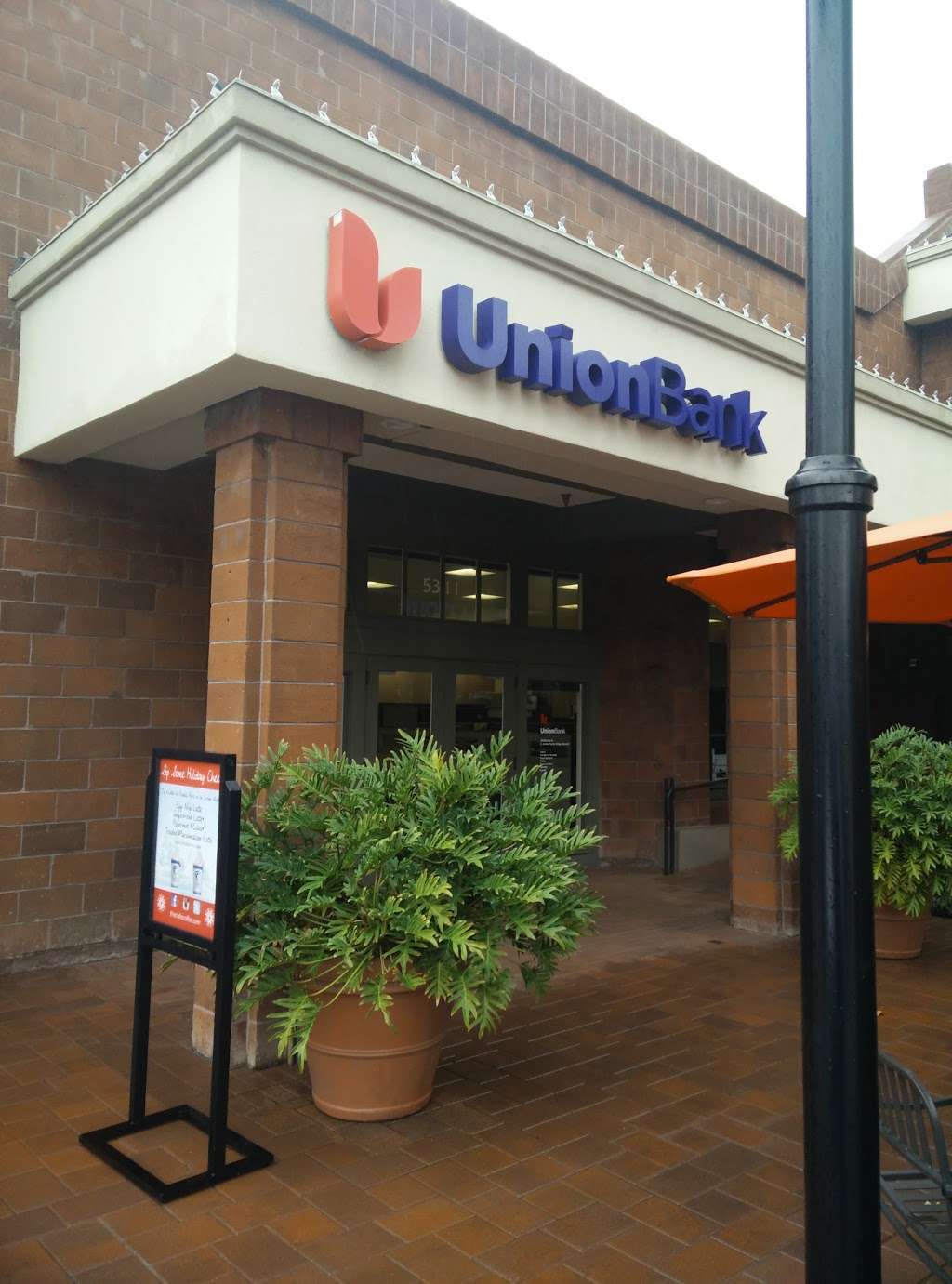 Union Bank | 5311 University Dr, Irvine, CA 92612, USA | Phone: (949) 784-8860