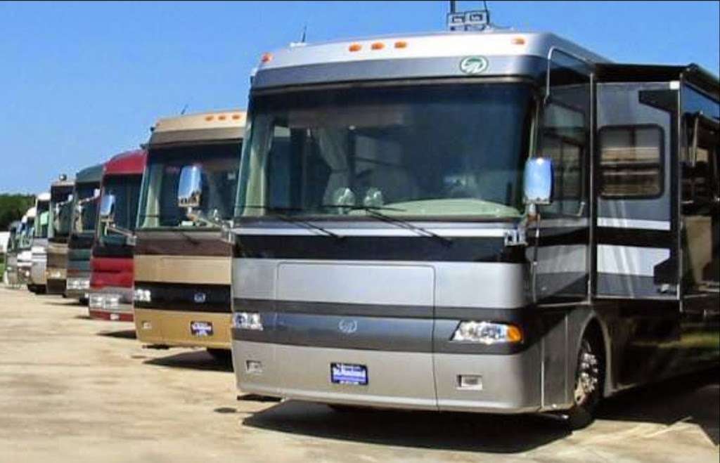 DeMontrond RV | 14101 North Fwy, Houston, TX 77090, USA | Phone: (281) 864-3283