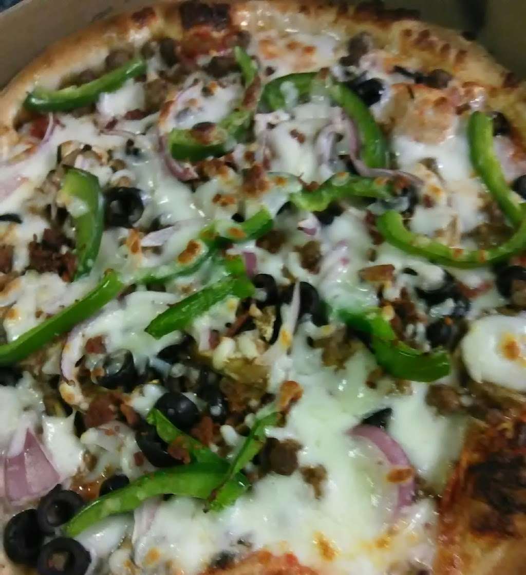 Lucianos Pizza | 8548 Broadway St, Houston, TX 77061, USA | Phone: (713) 644-3400