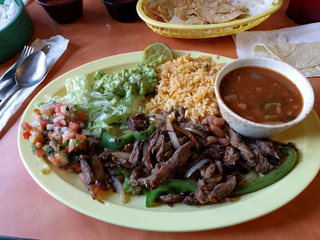 El Jimador | 101 Clements St, Angleton, TX 77515, USA | Phone: (979) 849-3308