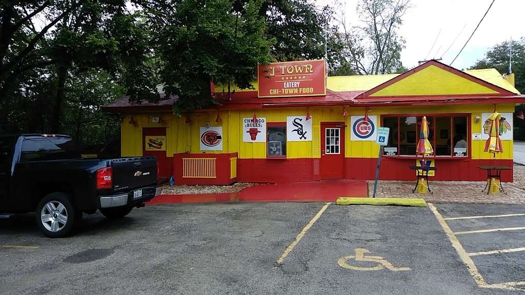 J-Town Eatery | 2501 Lincoln Hwy, Joliet, IL 60432, USA | Phone: (815) 722-9000