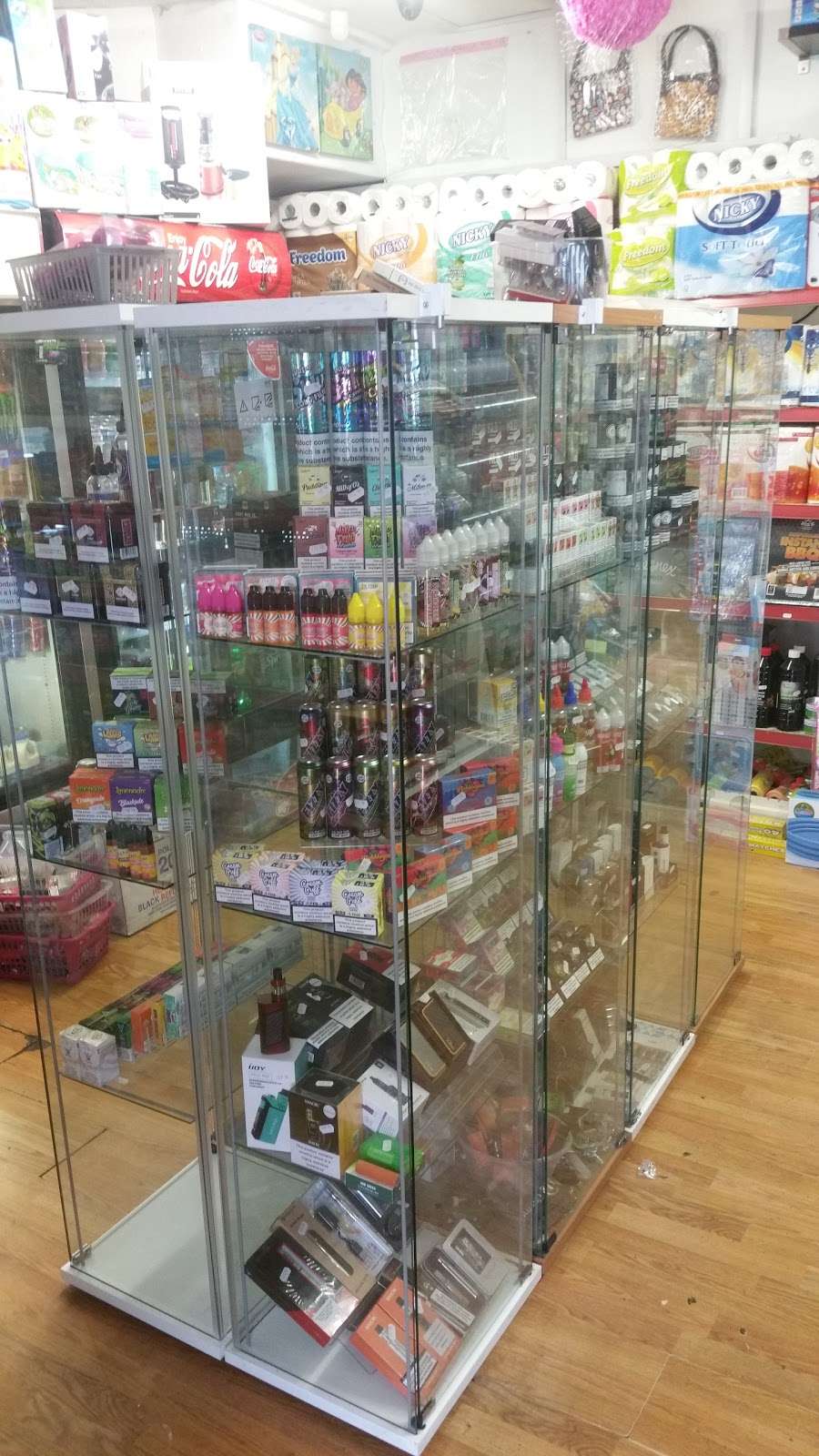 PW Vapes | 243 Oxlow Ln, Dagenham RM10 7YA, UK | Phone: 07427 374049