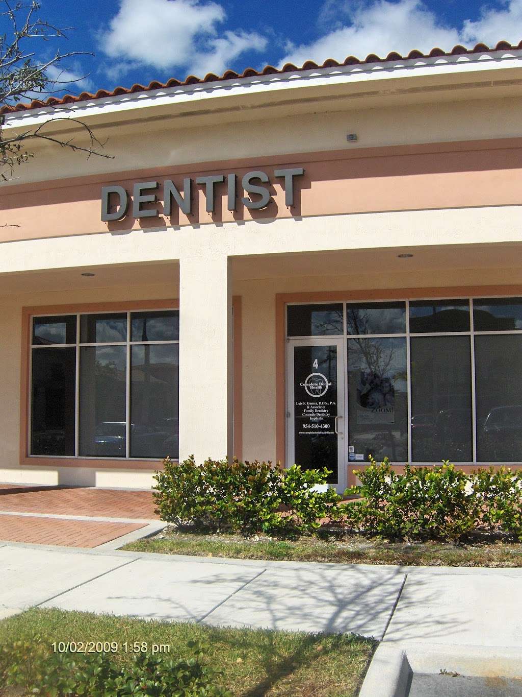 Complete Dental Health | 4651 North State Rd 7 Suite #4, Coral Springs, FL 33073 | Phone: (954) 281-7519