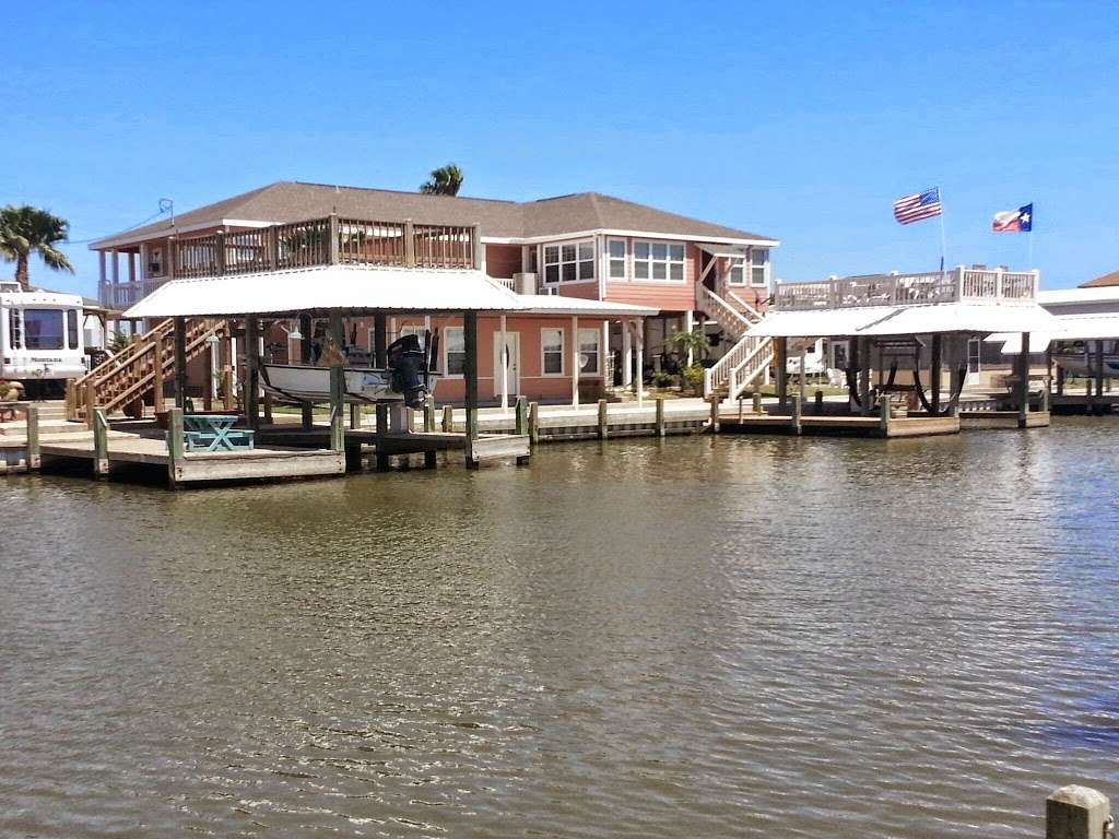 Crystal Canal RV | 1300 N Monkhouse Dr, Galveston, TX 77550, USA | Phone: (409) 684-0268