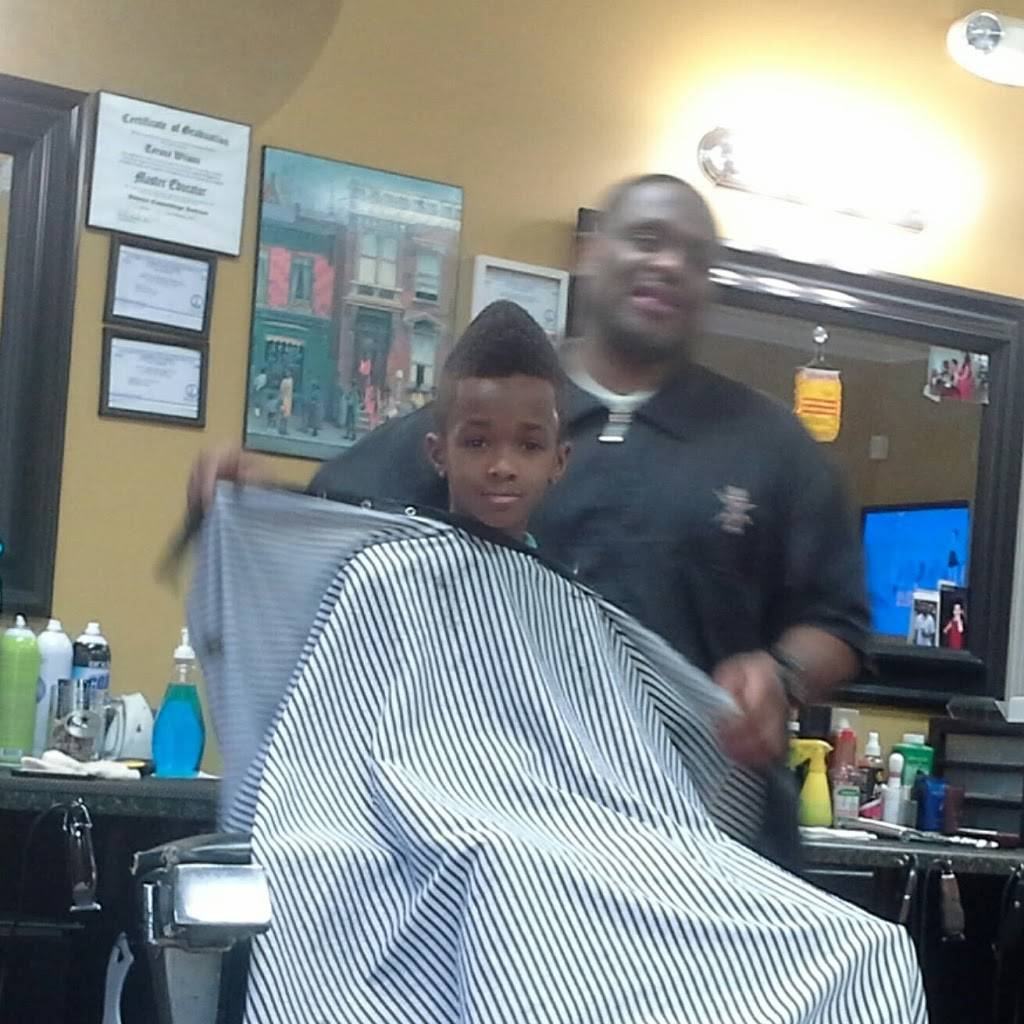 Community Cuts At SONO | 1105 Poindexter St, Chesapeake, VA 23324, USA | Phone: (757) 553-7796