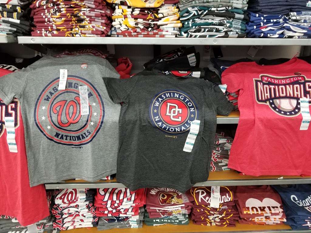 Old Navy | 6711 Frontier Dr, Springfield, VA 22150, USA | Phone: (703) 921-1882