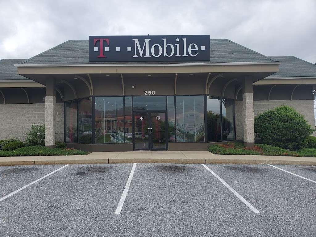 T-Mobile | 250 Granite Run Dr, Lancaster, PA 17601, USA | Phone: (717) 519-4140