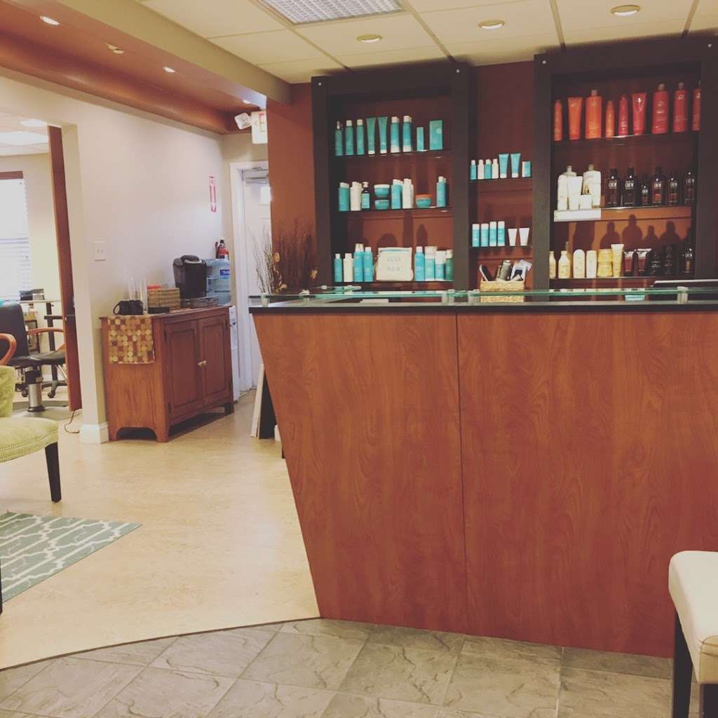 Salon Pazza Bella | 178 W Ridge Pike, Limerick, PA 19468, USA | Phone: (484) 791-3470