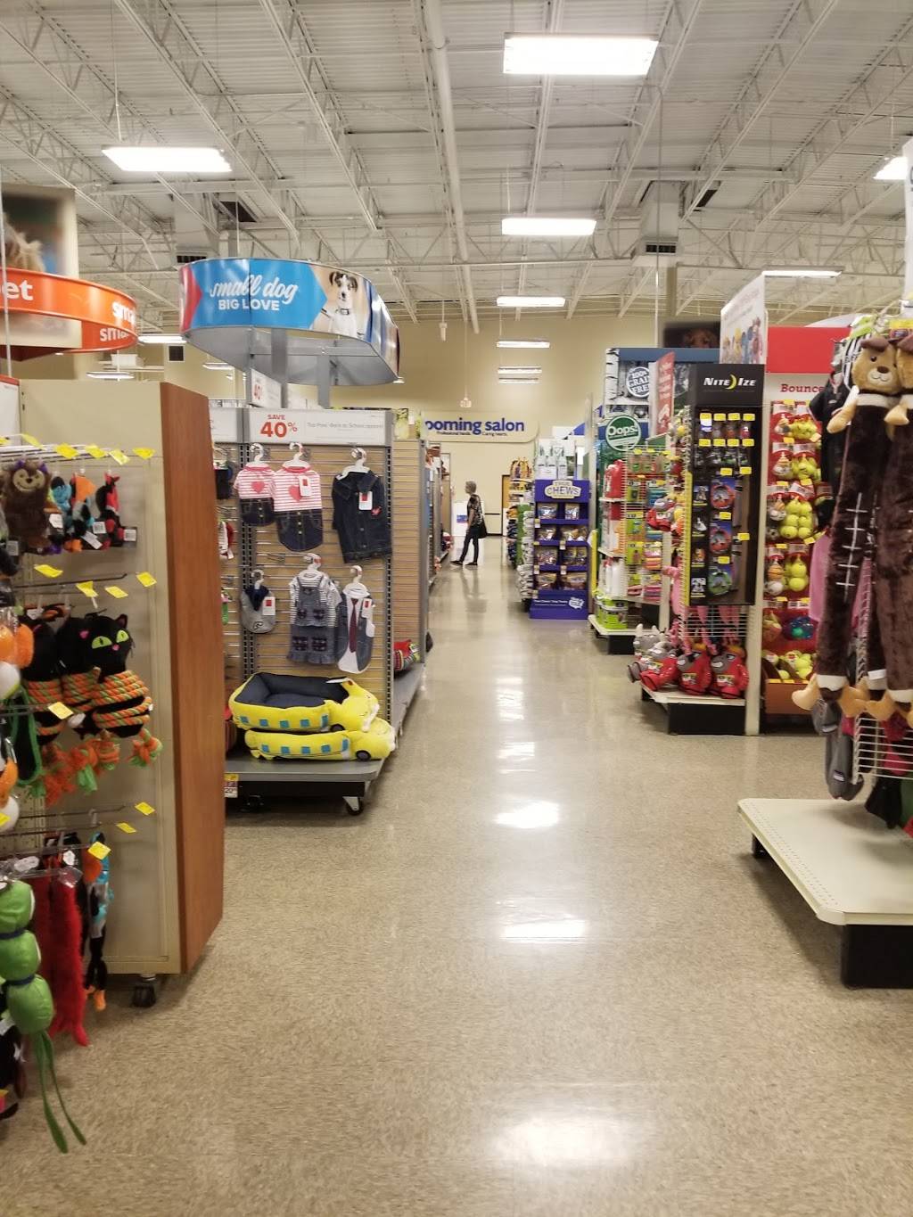 PetSmart | 857 N Val Vista Dr #106, Gilbert, AZ 85234, USA | Phone: (480) 503-0934