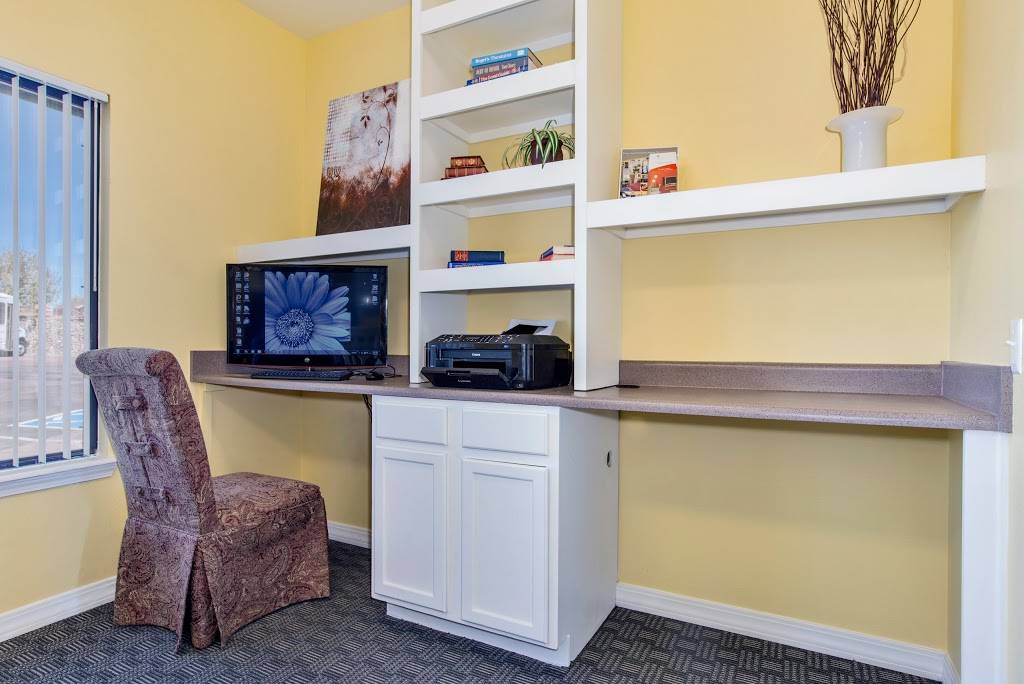 Constitution Square | 7230 Constitution Square Heights, Colorado Springs, CO 80915, USA | Phone: (719) 573-1600