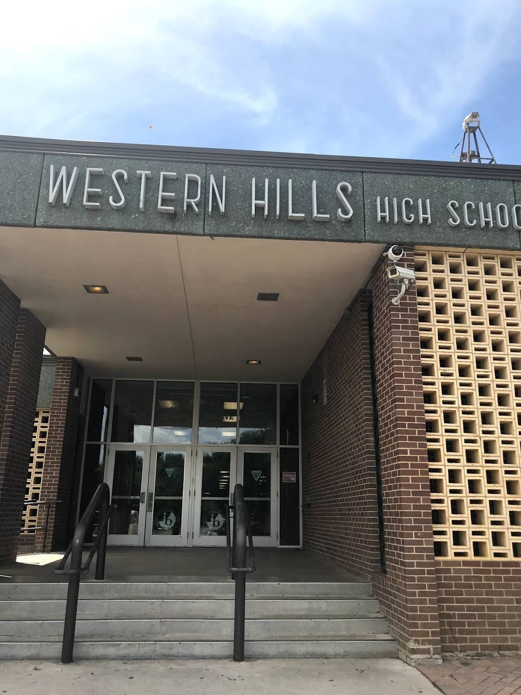 Western Hills High School | 3600 Boston Ave, Fort Worth, TX 76116, USA | Phone: (817) 815-6000