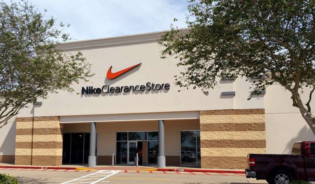 Nike Clearance Store | 5726 Fairmont Pkwy, Pasadena, TX 77505 | Phone: (281) 998-0010
