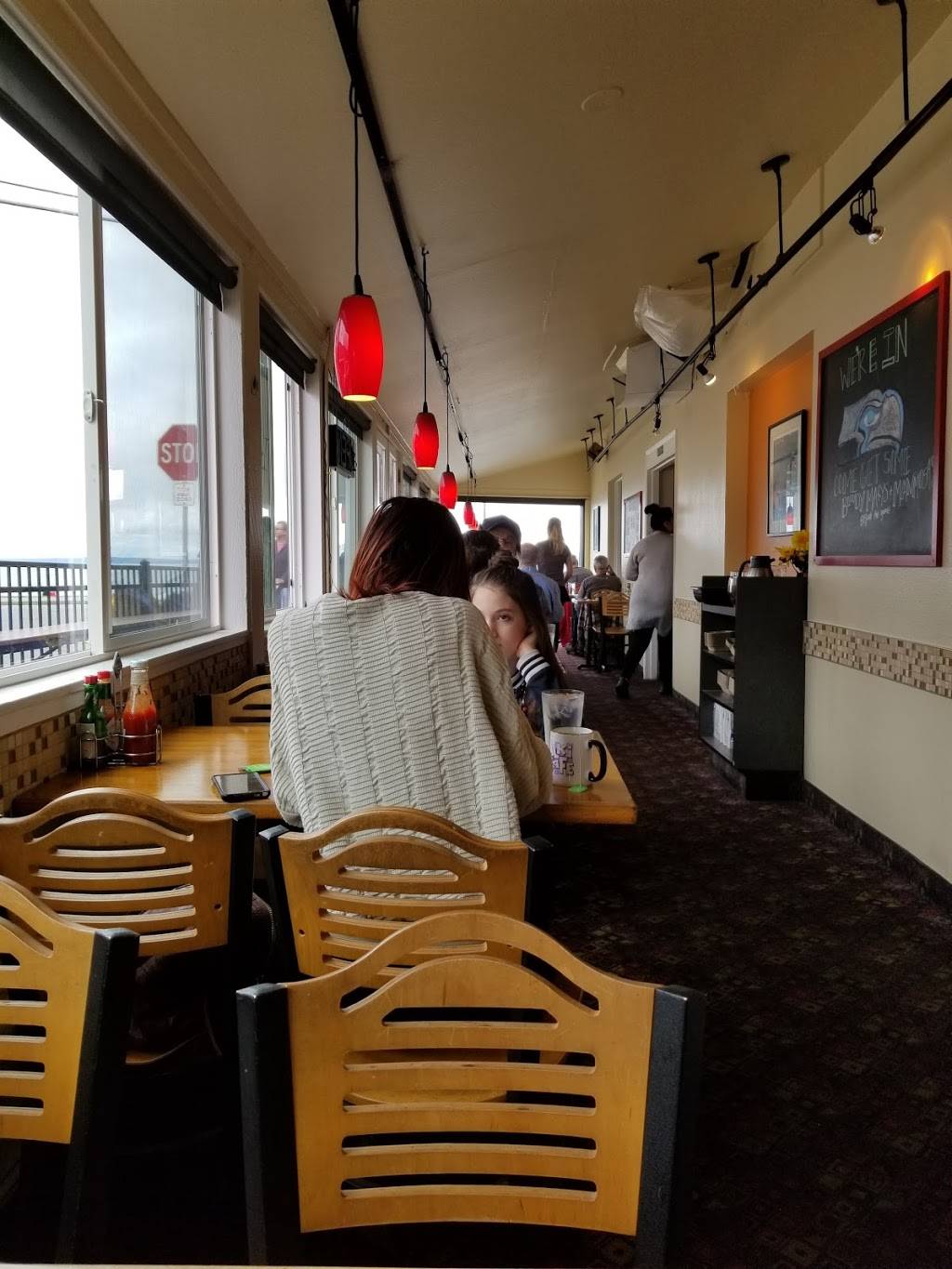 Alki Beach Cafe | 2726 Alki Ave SW, Seattle, WA 98116, USA | Phone: (206) 935-0616