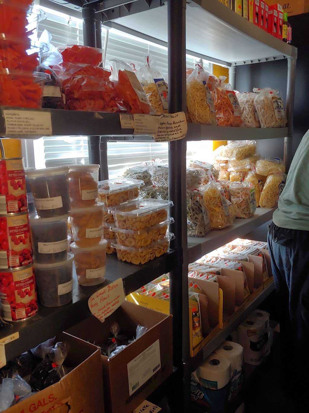 Roy’s Farm Market | 64 Old Hollow Rd, Sperryville, VA 22740, USA | Phone: (540) 987-8636 Roy’s Farm Market | 64 Old Hollow Rd, Sperryville, VA 22740, USA | Phone: (540) 987-8636