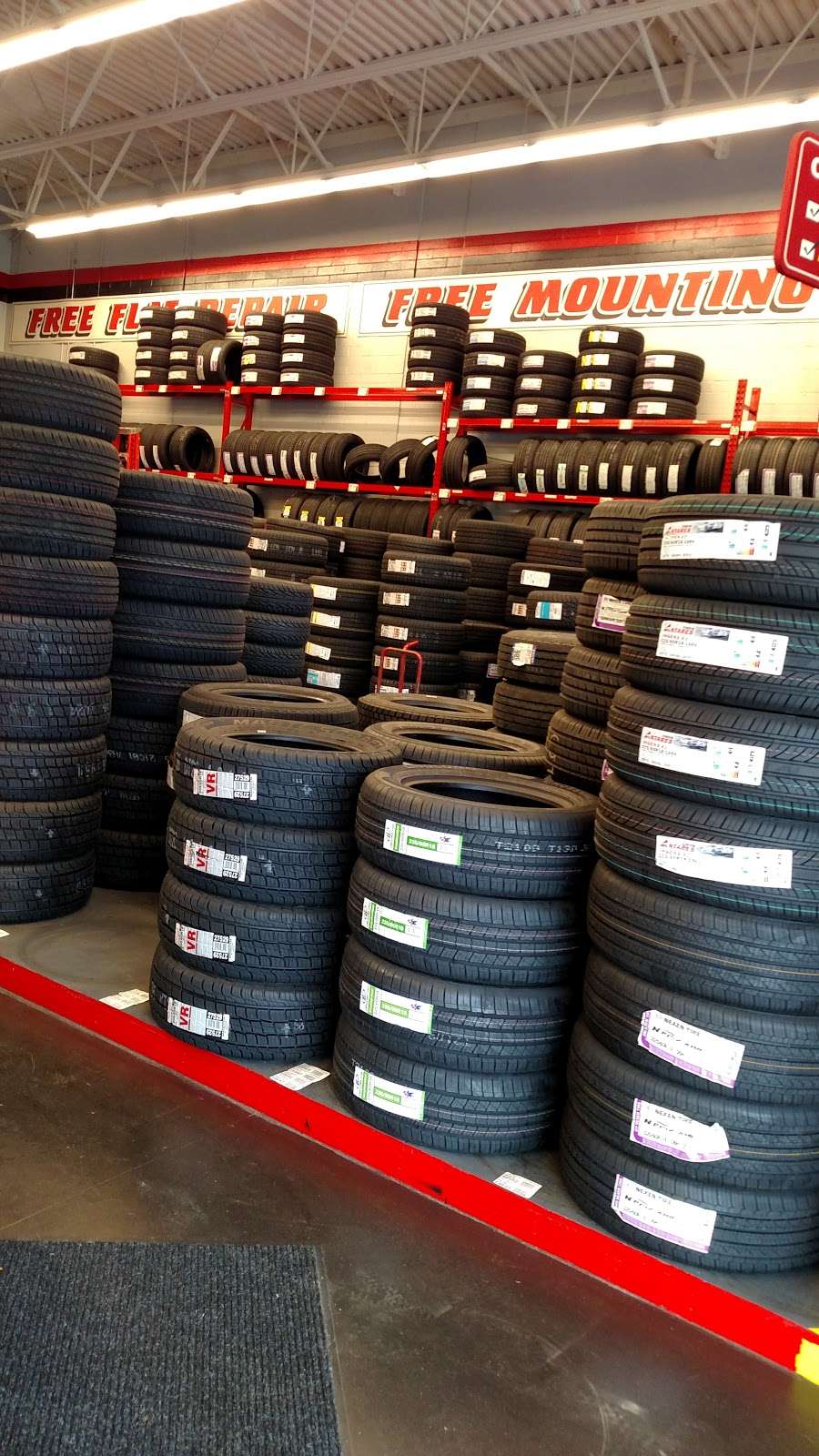 Town Fair Tire | 42 Plaistow Rd, Plaistow, NH 03865, USA | Phone: (603) 378-0460