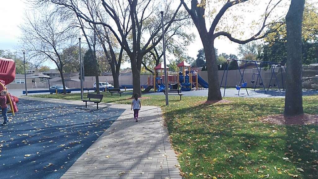 Margaret J. Lange Park | 6140 N Scott St, Rosemont, IL 60018 | Phone: (847) 823-6685