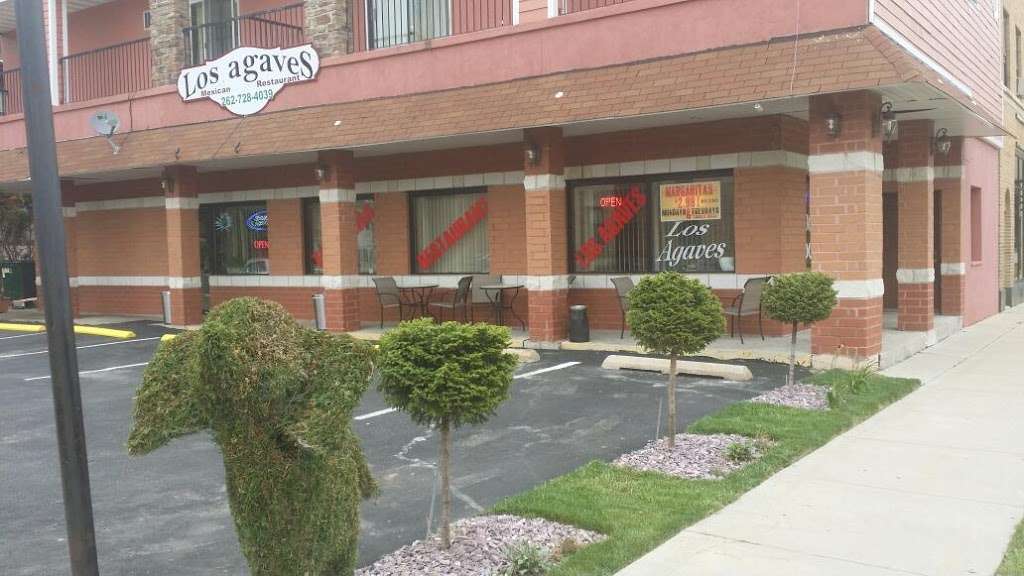 Los Agaves Restaurant | 401 E Walworth Ave, Delavan, WI 53115, USA | Phone: (262) 728-4039