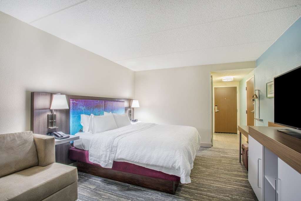 Hampton Inn Fishkill | 544 Route 9, Fishkill, NY 12524, USA | Phone: (845) 896-4000