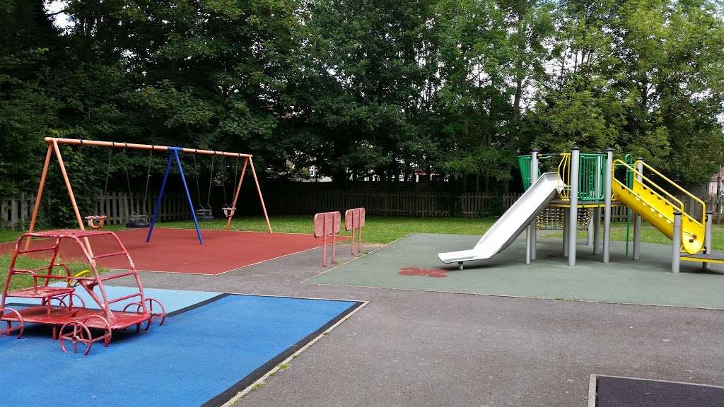 Petts Wood Recreation Ground | Eynsford Cl, Orpington, Petts Wood BR5 1DP, UK | Phone: 0300 303 8658