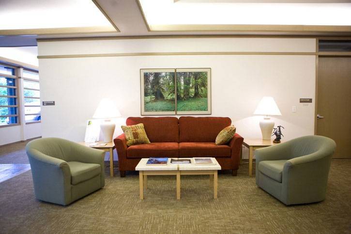 Moles Farewell Tributes & Crematory - Bayview Chapel | 2465 Lakeway Dr, Bellingham, WA 98229, United States | Phone: (360) 733-0510