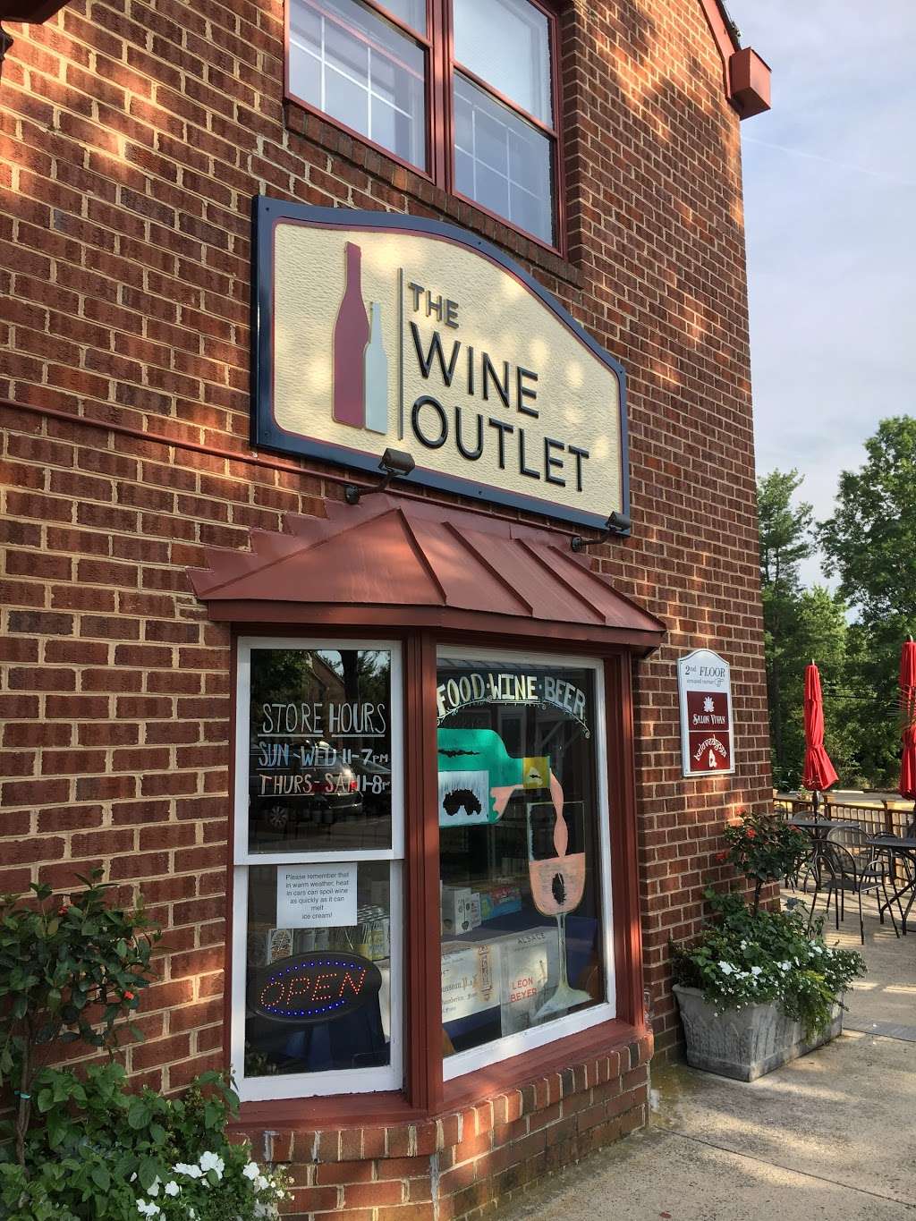 Great Falls Wine Outlet | 1137 Walker Rd Suite 2, Great Falls, VA 22066, USA | Phone: (571) 459-2170