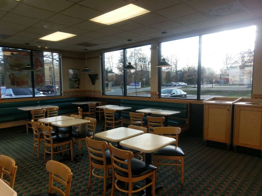 Wendys | 1710 N Dupont Hwy, Dover, DE 19901, USA | Phone: (302) 730-3900