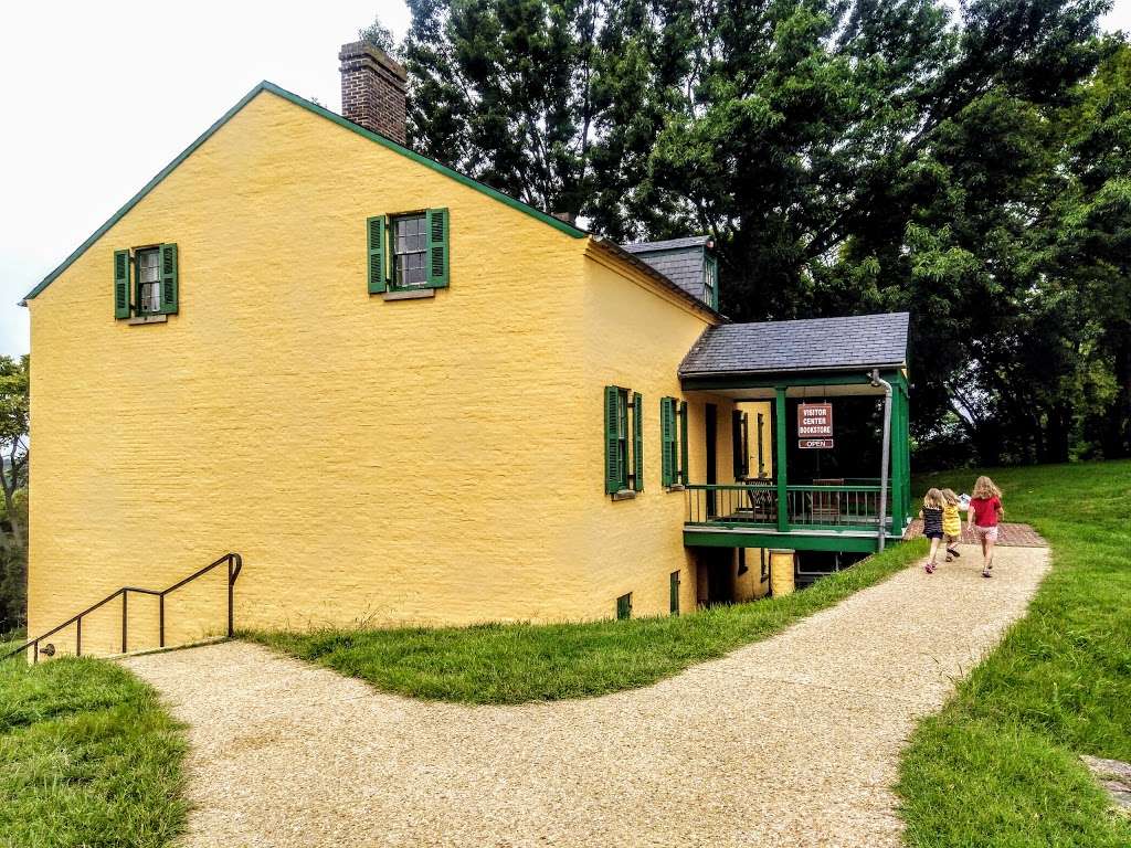 Fort Washington Visitor Center | 13551 Fort Washington Rd, Fort Washington, MD 20744, USA | Phone: (301) 763-4600