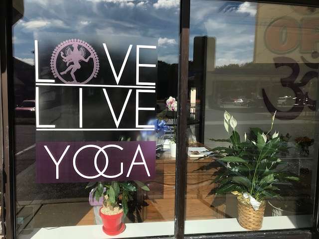 Love Live Yoga | 504 Monmouth Rd, Millstone, NJ 08510, USA | Phone: (609) 208-3274