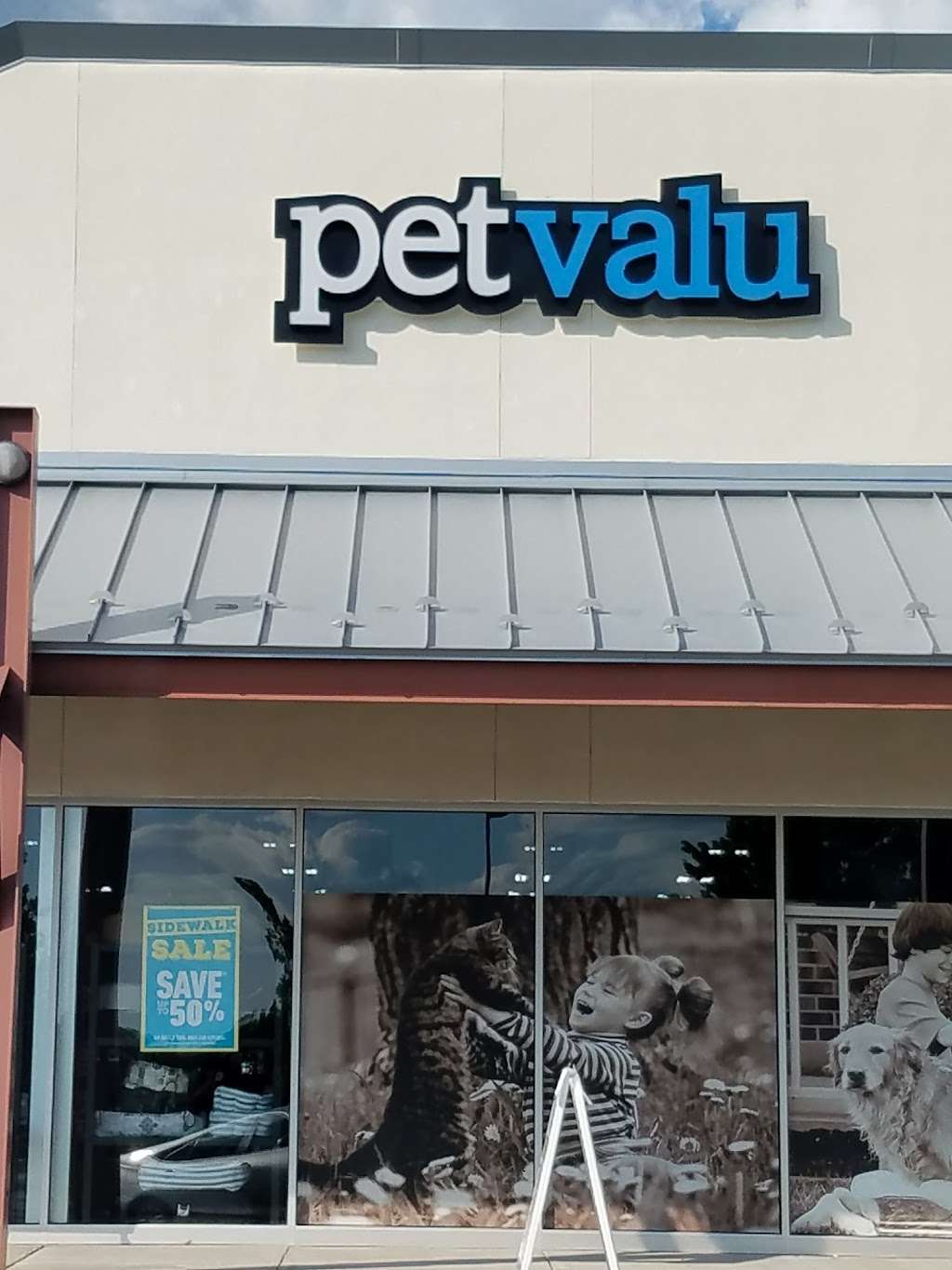 Pet Valu | 70 Buckwalter Rd Ste 111, Royersford, PA 19468, USA | Phone: (610) 792-9294