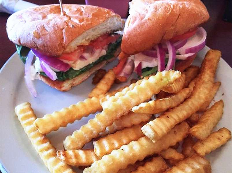 Blondies Grille and Bar | 33227 CA-18, Running Springs, CA 92382, USA | Phone: (909) 867-9000