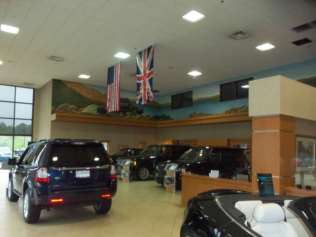 Tom Wood Jaguar Land Rover Volvo | 4620 E 96th St, Indianapolis, IN 46240, USA | Phone: (317) 848-1030