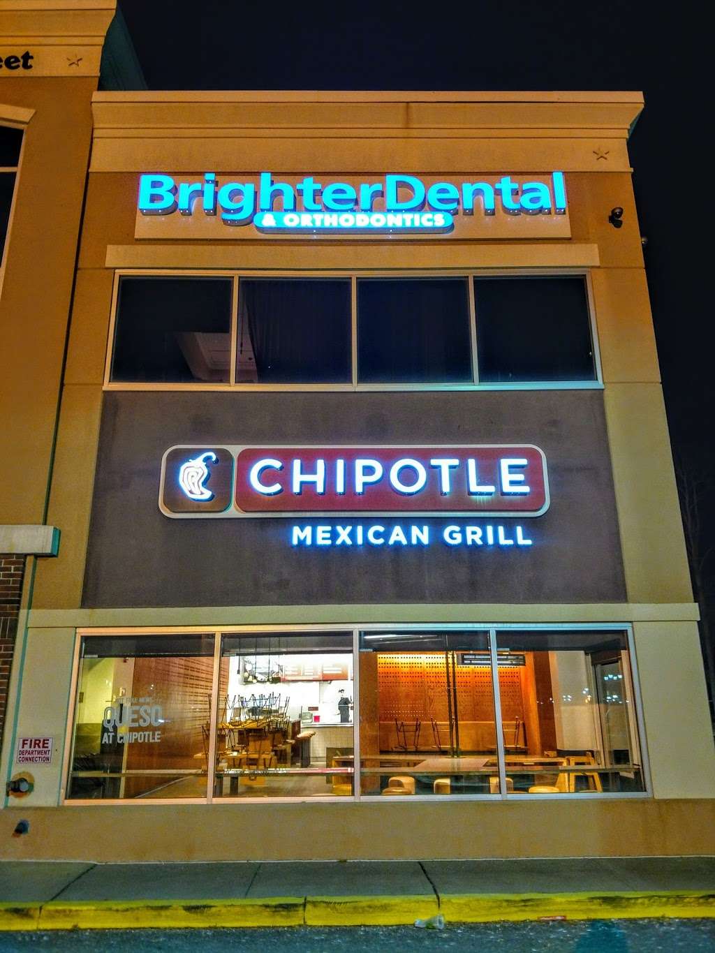 Chipotle Mexican Grill | 323 W Main St, Freehold, NJ 07728, USA | Phone: (732) 358-7721