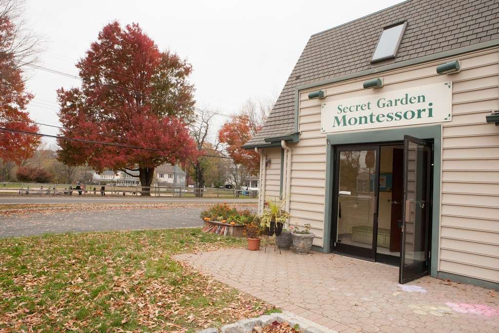 Secret Garden Montessori | 1110 Harrison St, Frenchtown, NJ 08825, USA | Phone: (908) 628-9639