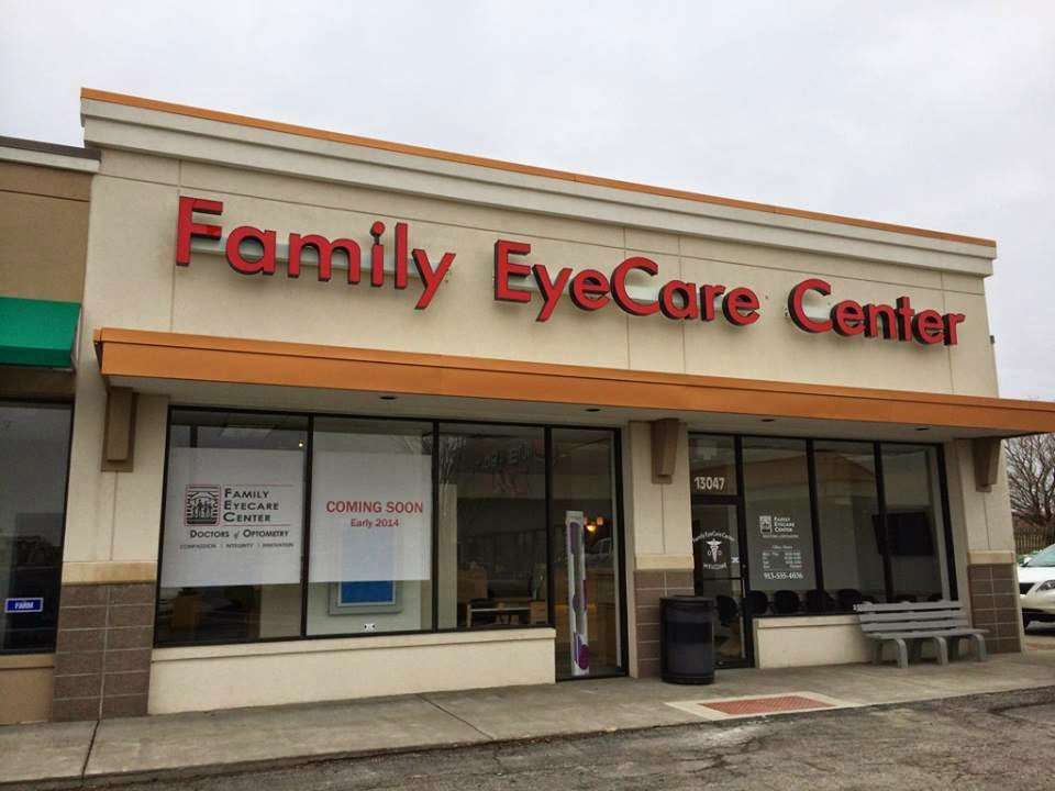 Family EyeCare Center of Bonner Springs | 13047 Kansas Ave, Bonner Springs, KS 66012, USA | Phone: (913) 535-4036