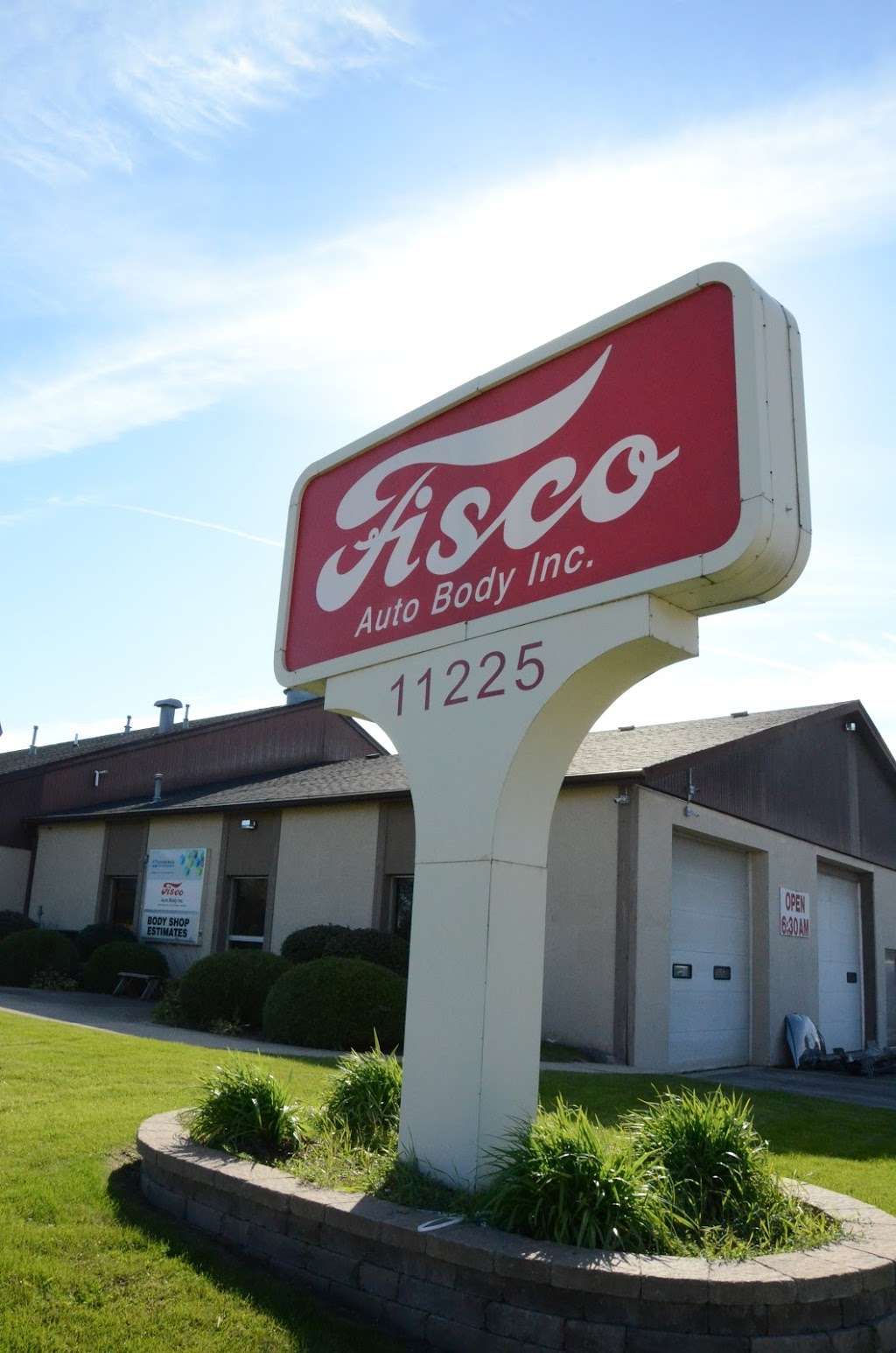 Fisco Auto Body | 11225 W Forest Home Ave, Franklin, WI 53132, USA | Phone: (414) 425-6100