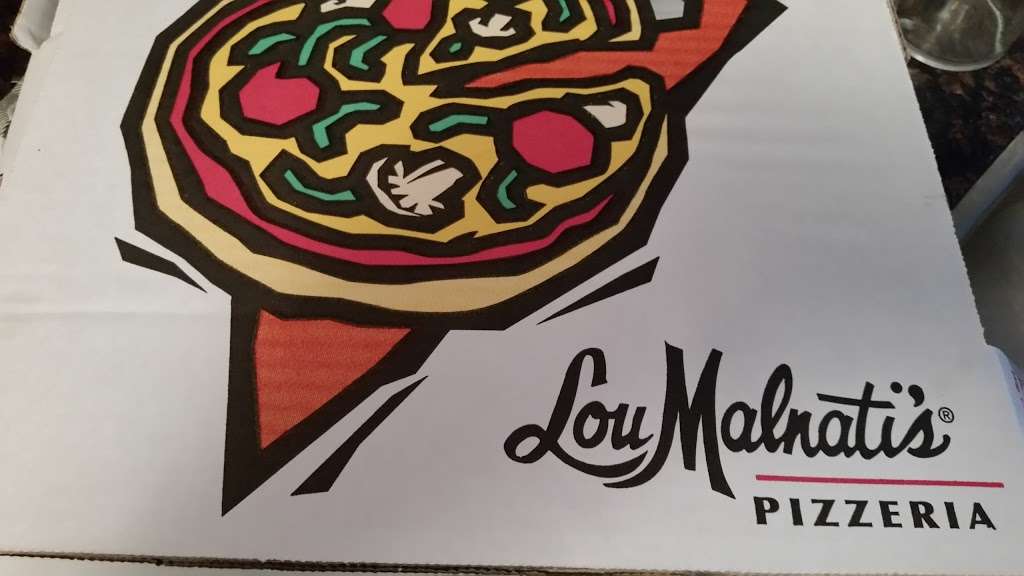 Lou Malnatis Pizzeria | 343 E Geneva Rd, Carol Stream, IL 60188, USA | Phone: (630) 668-7200