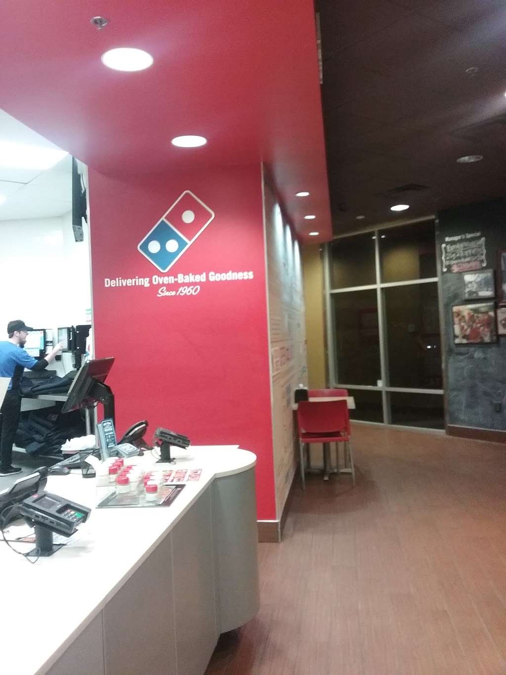 Dominos Pizza | 26684 Margarita Rd Ste 105-106, Murrieta, CA 92563, USA | Phone: (951) 698-5581