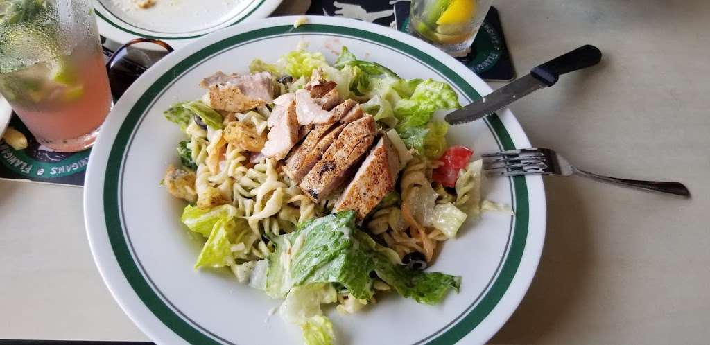 Flanigans Seafood Bar and Grill | 2041 NE 2nd St, Deerfield Beach, FL 33441 | Phone: (954) 427-9304