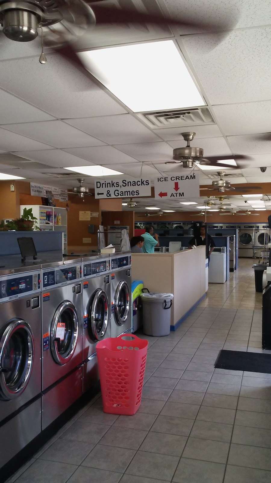 US Washateria | 1220 Avenue I, Rosenberg, TX 77471, USA | Phone: (832) 595-0965