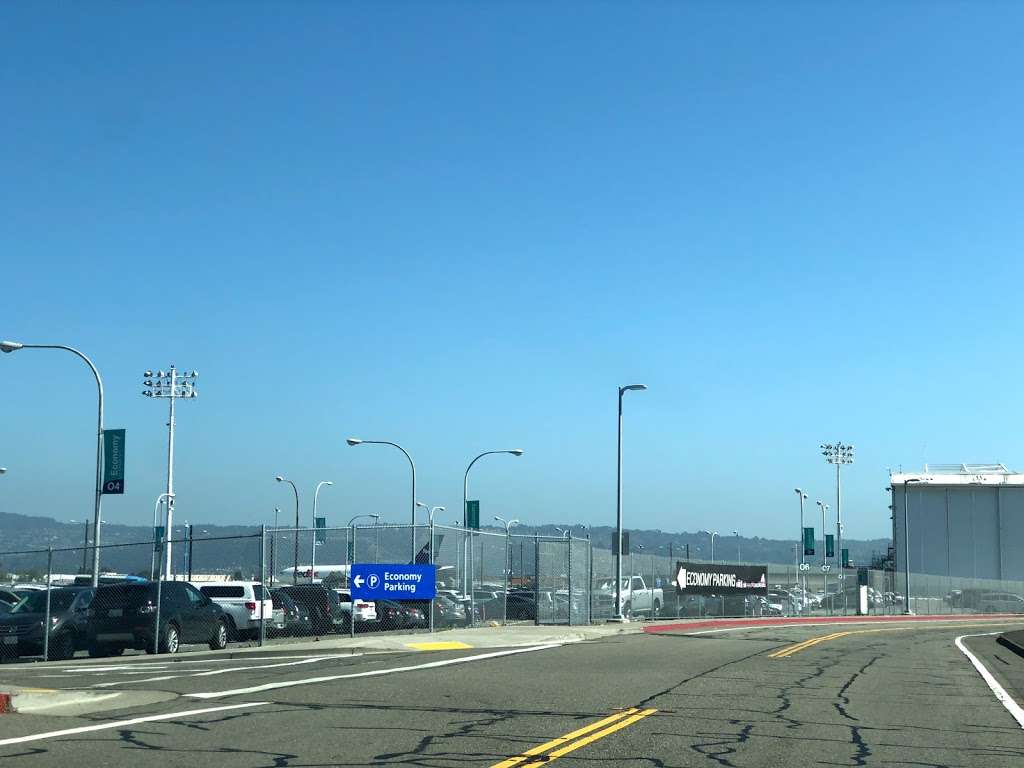 OAK Airport Economy Parking | 1 Airport Dr, Oakland, CA 94621, USA | Phone: (510) 563-3300