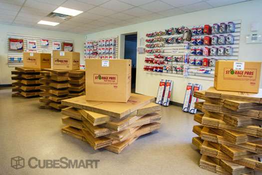 CubeSmart Self Storage | 503 N Bedford St, East Bridgewater, MA 02333, USA | Phone: (508) 378-8800