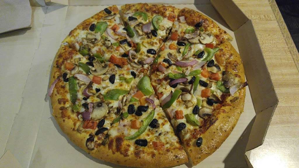 Pizza Hut | 301 S Magnolia Ave, Anaheim, CA 92804 | Phone: (714) 761-3613