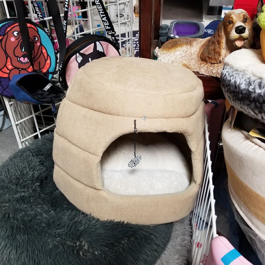 Paws In Thrift Boutique | 16040 W National Ave, New Berlin, WI 53151, USA | Phone: (920) 450-9218