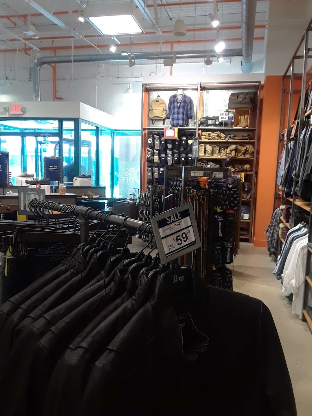 Bass Factory Outlet 495 Premium Outlets Blvd Ste 220 Hagerstown Md 21740 Usa