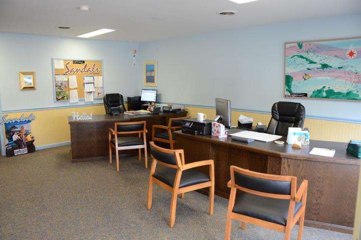 Creative Travel Center | 2300 Plainfield Rd, Crest Hill, IL 60403 | Phone: (815) 741-8081