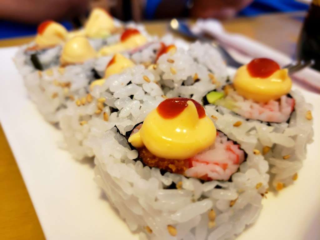 Tokyo Sushi Bar | 8111 Vineland Ave, Orlando, FL 32821 | Phone: (407) 465-1188