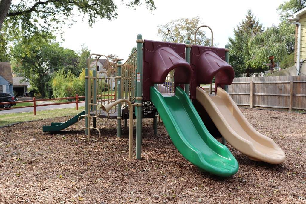 Cedarwood Circle Park - Round Lake Area Park District | 620 W. Cedarwood Circle South, Round Lake Heights, IL 60073, USA | Phone: (847) 546-8558