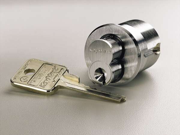 Pryor Safe and Lock | 5424 S Brookville Rd, Indianapolis, IN 46219, USA | Phone: (317) 352-1281